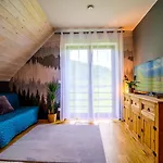 Villa Highlander House *