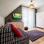 Villa Highlander House *