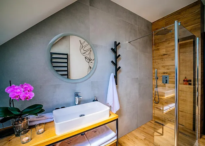 Highlander House Villa *