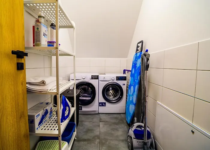 Villa Highlander House